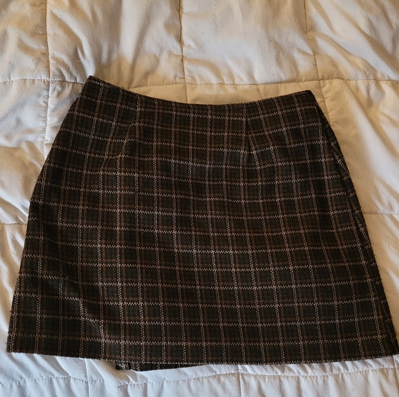 Express TriCot brown checkered belted skirt - Picture 3 of 4